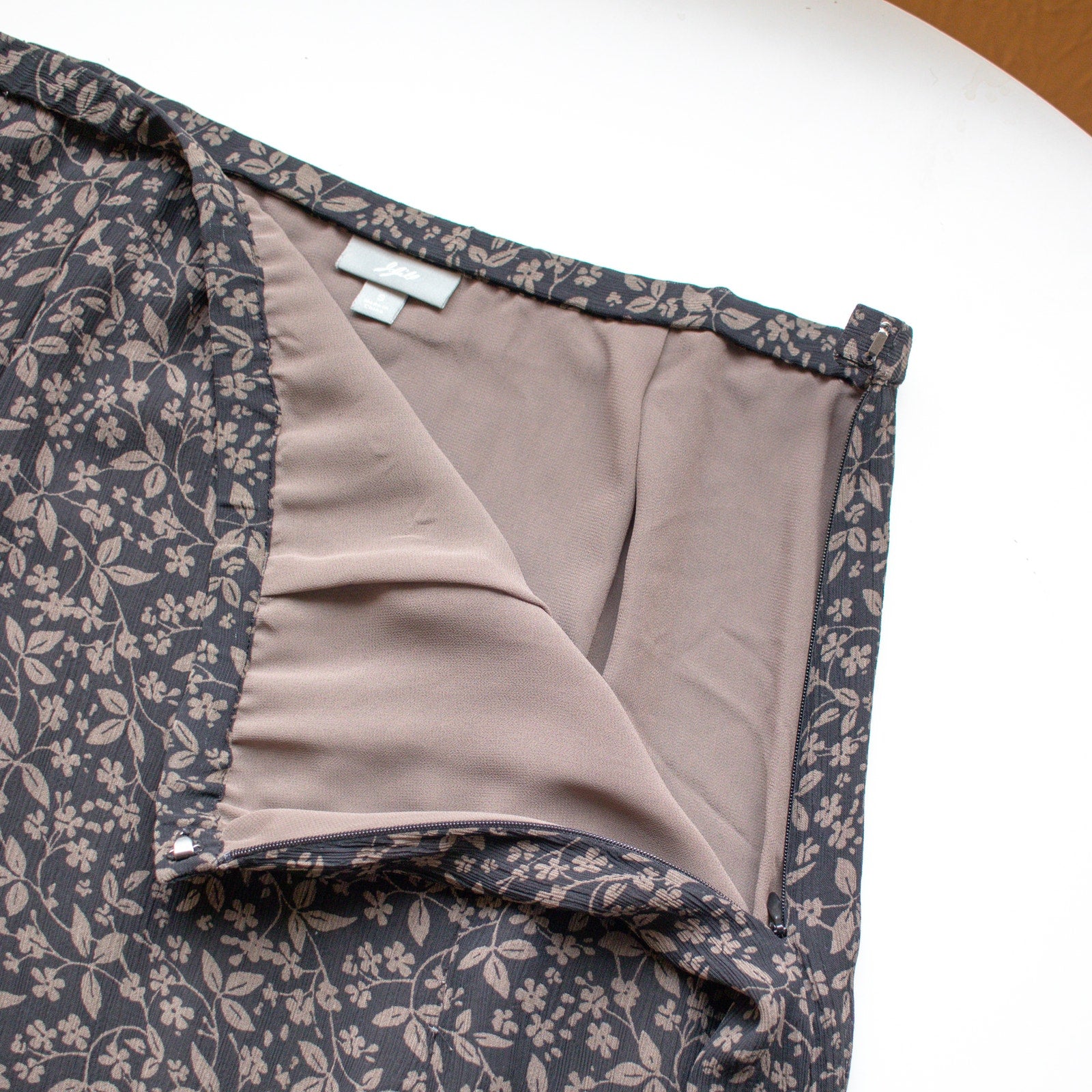 J. Jill Black and Brown Floral Print Fully Lined Maxi Skirt Size Small