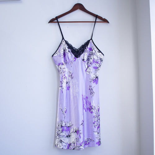 APT.9 Size Medium Violet Floral Nightgown