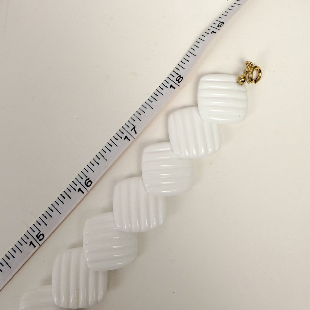 Vintage White Etched Lucite Overlapping Sliding Squares 18" Necklace