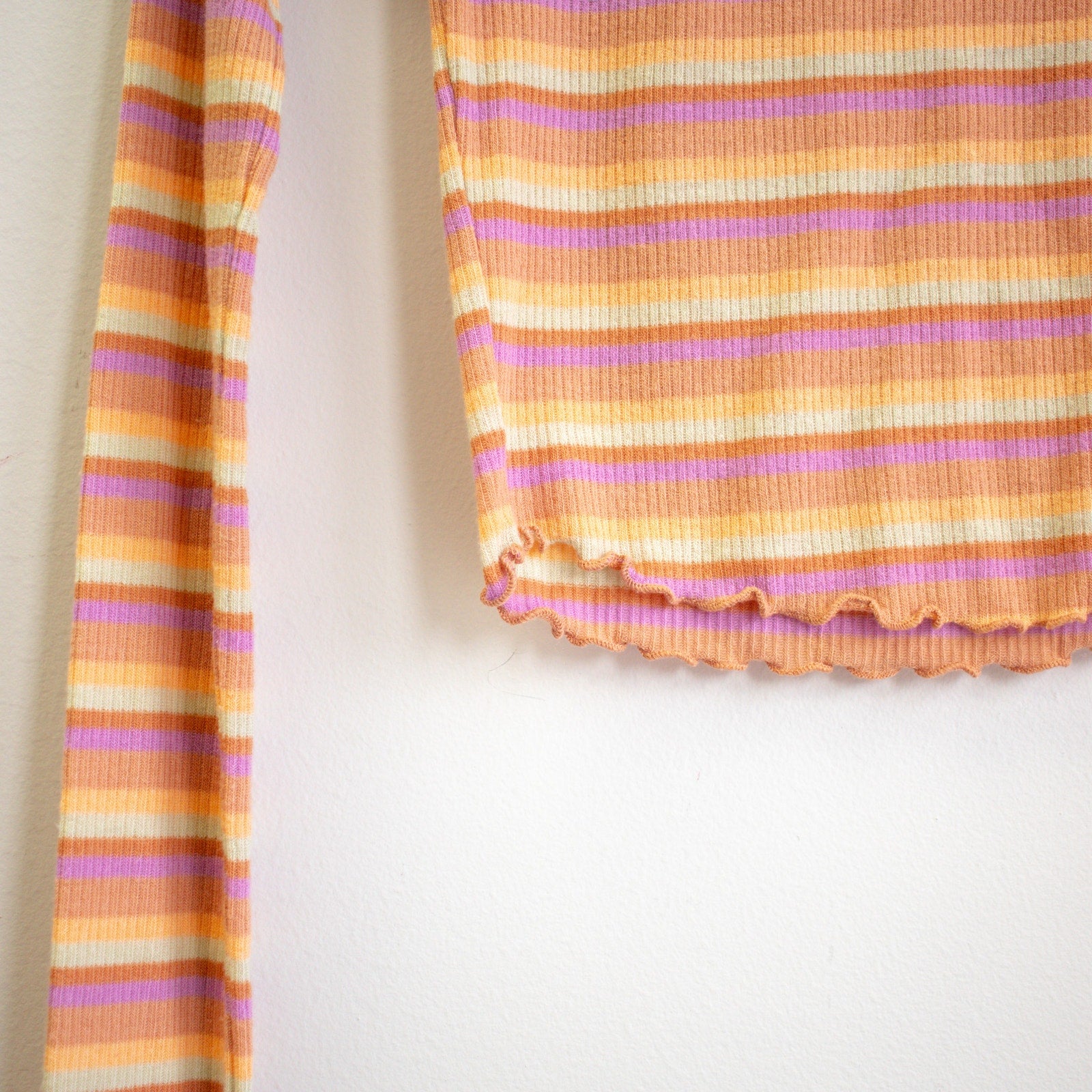 Out From Under Urban Outfitters Slim Fit Long Sleeve Crop Top Size Small