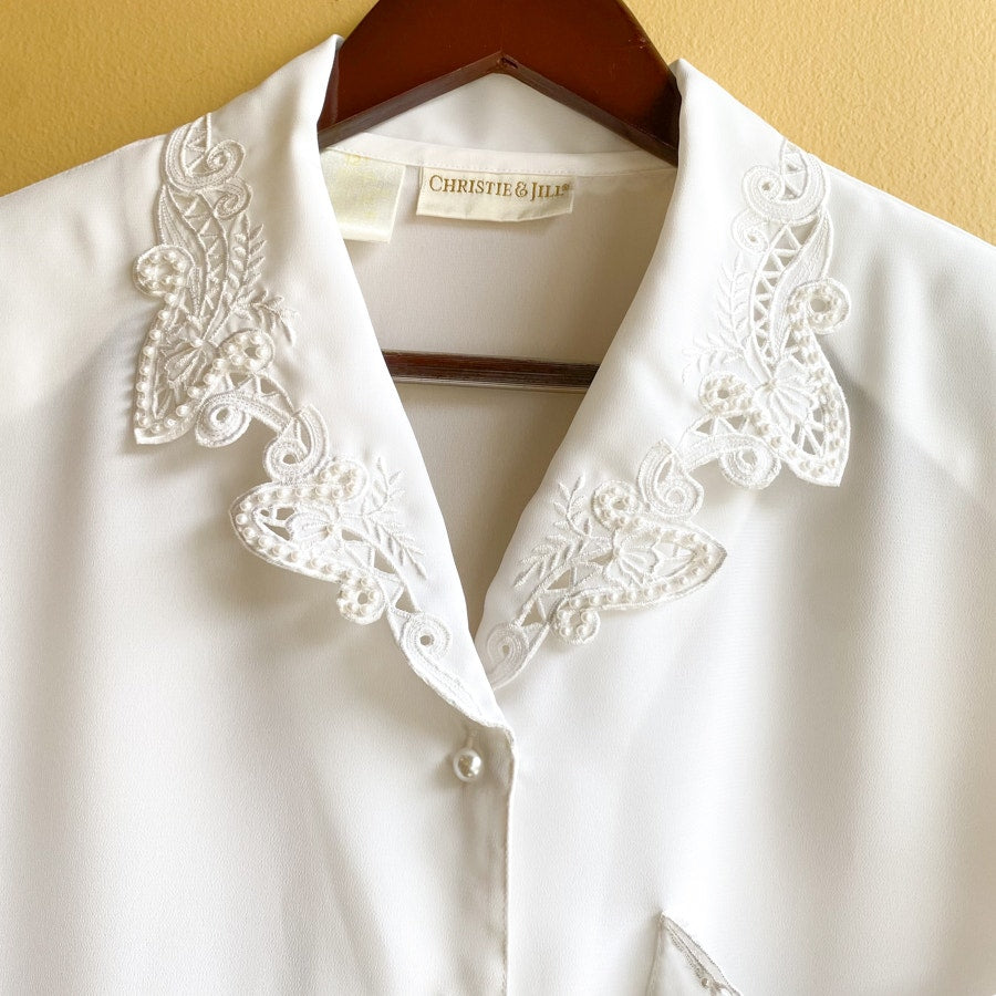 Lacey Button Down Vintage White Size 12