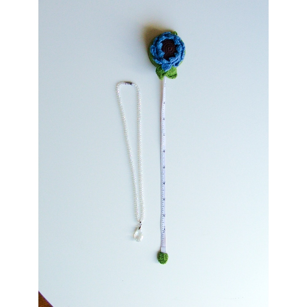 Sparkly Drop Beaded Pendant Necklace