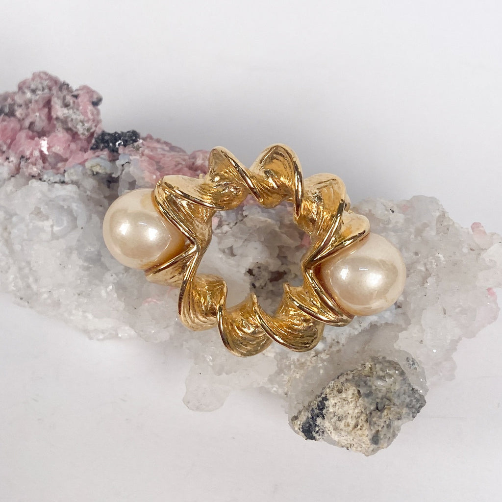 Faux Pearl Gold Wreath Brooch