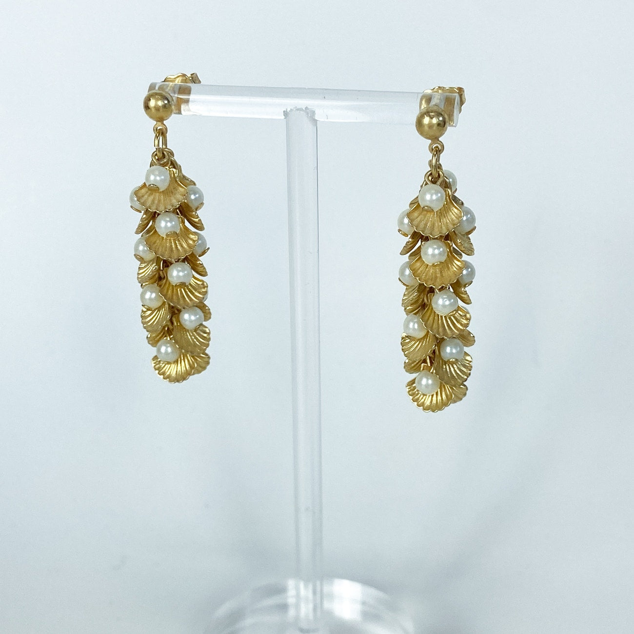 Vintage Avon Gold Tone Mermaid Earrings