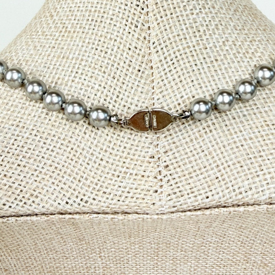 Short Pearl Necklace Monet Gray Tahitian Pearl Glass Beads