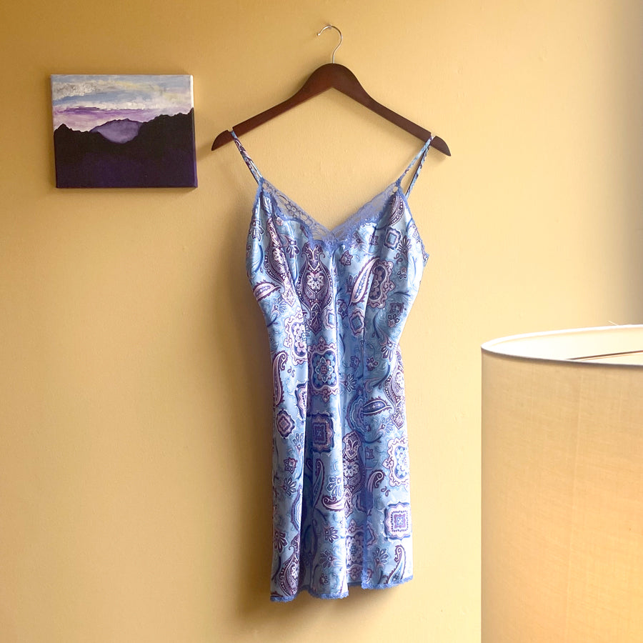 Vintage Paisley Slip Size Small